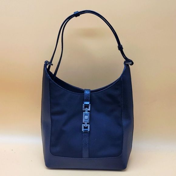 Gucci Handbags - Authentic Gucci Shoulder Bag